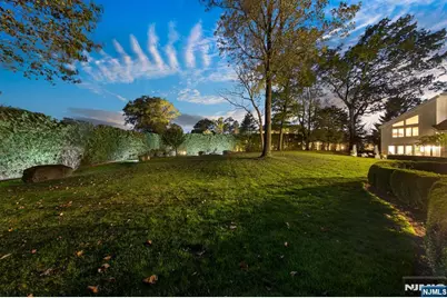 172 Truman Drive, Cresskill, NJ 07626 - Photo 3