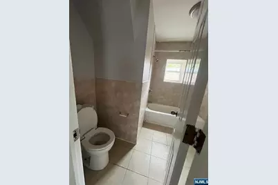 171 Seymour Avenue 3 #3, Newark, NJ 07108 - Photo 9