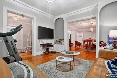 285 Maple Street, Englewood, NJ 07631 - Photo 9