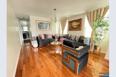 564 Broadway, Newark, NJ 07104 - Photo 17