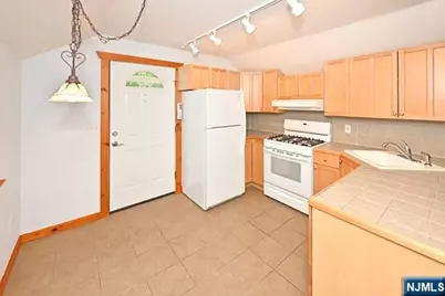 211 Godwin Avenue, Wyckoff Township, NJ 07481 - Photo 5
