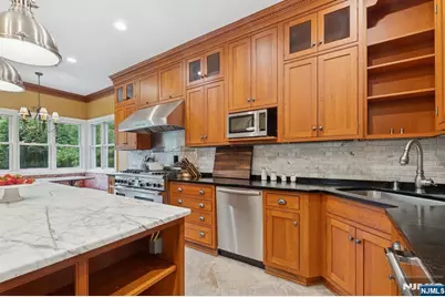 24 Westervelt Avenue, Tenafly, NJ 07670 - Photo 9