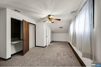 1061 Roosevelt Avenue, New Milford, NJ 07646 - Photo 19