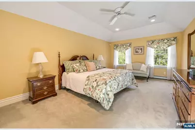 193 Pulis Avenue, Franklin Lakes, NJ 07417 - Photo 17