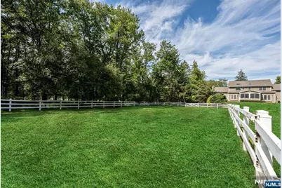 193 Pulis Avenue, Franklin Lakes, NJ 07417 - Photo 33