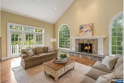 193 Pulis Avenue, Franklin Lakes, NJ 07417 - Photo 7