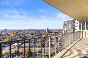 200 Winston Dr 2403, Cliffside Park, NJ 07010 - Photo 27