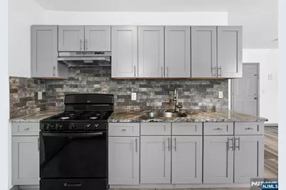 143 Valley Road 2L #2L, Montclair, NJ 07042 - Photo 9