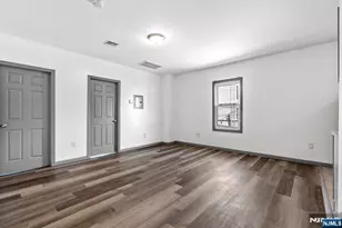 143 Valley Road 2L, Montclair, NJ 07042 - Photo 5