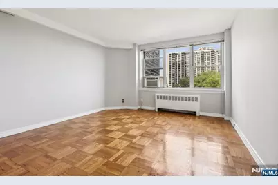 1450 Palisade Avenue 5J #5J, Fort Lee, NJ 07024 - Photo 19