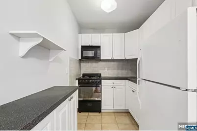 1450 Palisade Avenue 5J #5J, Fort Lee, NJ 07024 - Photo 23