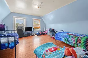 253 Burnett St, East Orange, NJ 07018 - Photo 3