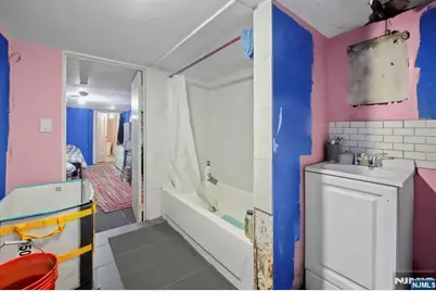 253 Burnett Street, East Orange, NJ 07018 - Photo 45