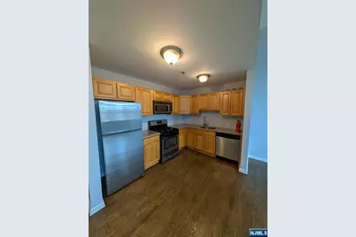 19 Market Street 405 #405, Paterson, NJ 07501 - Photo 3