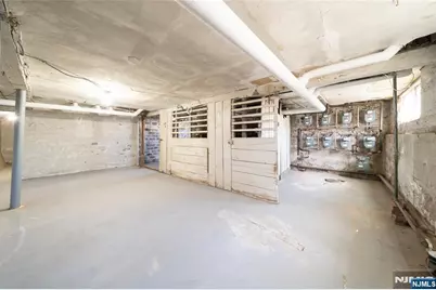 48 8th Avenue, Passaic, NJ 07055 - Photo 37