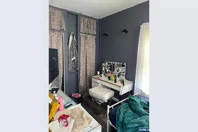 387 Hobart Avenue, Haledon, NJ 07508 - Photo 5