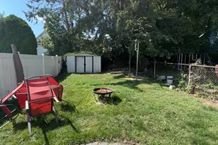 387 Hobart Ave, Haledon, NJ 07508 - Photo 13