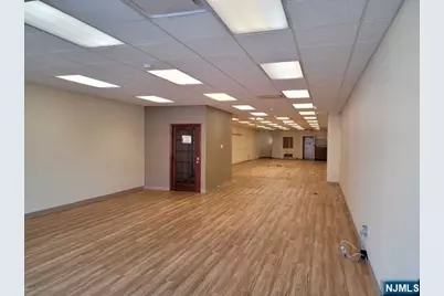 210 Rock Road, Glen Rock, NJ 07452 - Photo 5