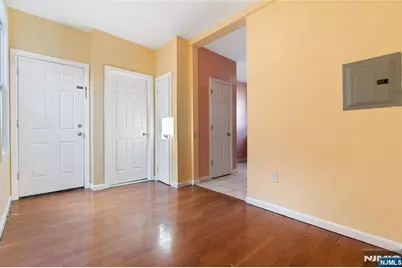 87 Columbia 3 #3, Newark, NJ 07106 - Photo 9