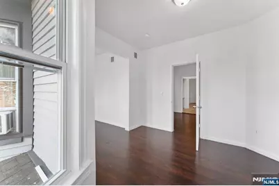 595 15th Avenue, Newark, NJ 07103 - Photo 9