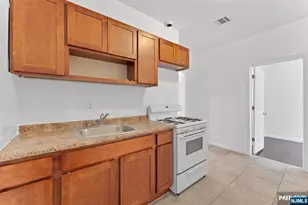 595 15th Ave, Newark, NJ 07103 - Photo 23