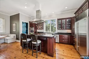 21 Franklin Pl, Morristown, NJ 07960 - Photo 11