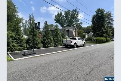 211 Paterson Avenue 2nd Fl #2nd Fl, Midland Park, NJ 07432 - Photo 35