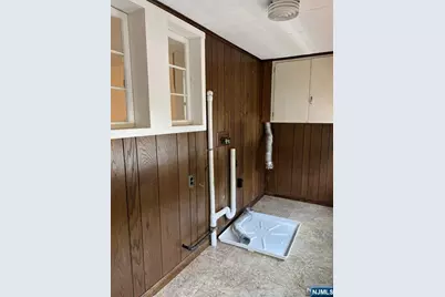 211 Paterson Avenue 2nd Fl #2nd Fl, Midland Park, NJ 07432 - Photo 27