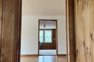 211 Paterson Ave 2nd Fl, Midland Park, NJ 07432 - Photo 5