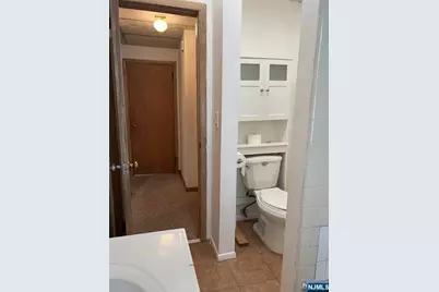 211 Paterson Avenue 2nd Fl #2nd Fl, Midland Park, NJ 07432 - Photo 13