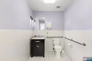 197 S Washington Ave, Bergenfield, NJ 07621 - Photo 15