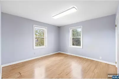 197 So. Washington Ave, Bergenfield, NJ 07621 - Photo 23