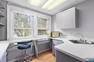 197 S Washington Ave, Bergenfield, NJ 07621 - Photo 21