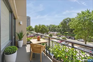 4 Horizon, Fort Lee, NJ 07024 - Photo 1