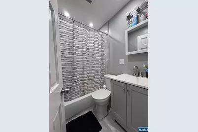 17 Green Court, Lodi, NJ 07644 - Photo 17