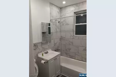 259 Weequahic Avenue, Newark, NJ 07112 - Photo 3