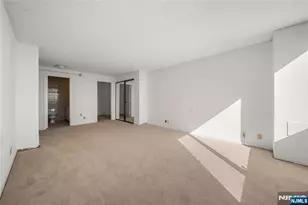 200 Old Palisade Road 23G, Fort Lee, NJ 07024 - Photo 17