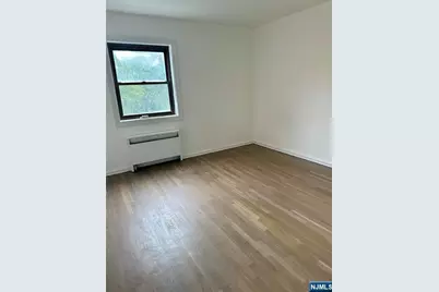 420 Fairview Avenue 4F #4F, Fort Lee, NJ 07024 - Photo 7