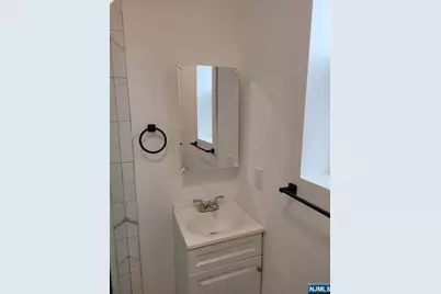 610 Gregory Avenue 2 #2, Weehawken, NJ 07086 - Photo 9