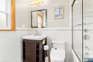 111 Park Pl, Kearny, NJ 07032 - Photo 15