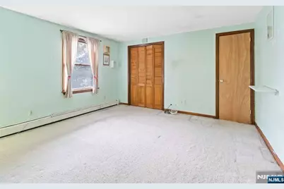 366 Spring Valley Road, Paramus, NJ 07652 - Photo 17