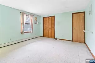 366 Spring Valley Rd, Paramus, NJ 07652 - Photo 17