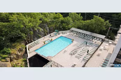 250 Gorge Road 18K #18K, Cliffside Park, NJ 07010 - Photo 27