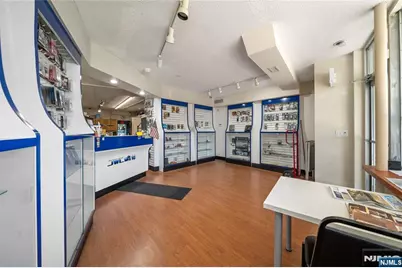 771 Anderson Avenue 1st Floor #1st floor, Cliffside Park, NJ 07010 - Photo 5