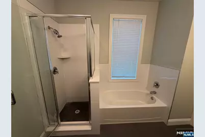 2001 Hudson Terrace 404 #404, Fort Lee, NJ 07024 - Photo 11