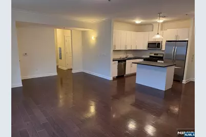 2001 Hudson Terrace 404 #404, Fort Lee, NJ 07024 - Photo 5