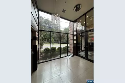 2001 Hudson Terrace 404 #404, Fort Lee, NJ 07024 - Photo 19