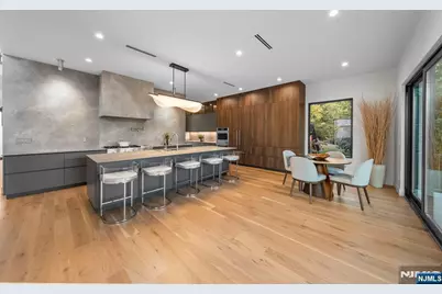 577 Floyd Street, Englewood Cliffs, NJ 07632 - Photo 15