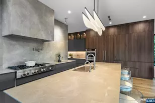 577 Floyd St, Englewood Cliffs, NJ 07632 - Photo 13