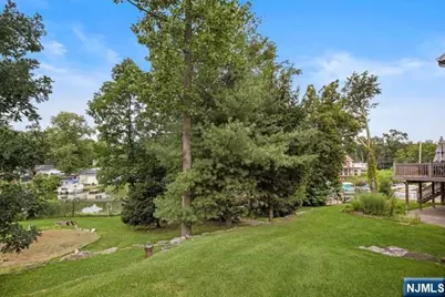 27 Ringwood Lane, West Milford, NJ 07421 - Photo 27